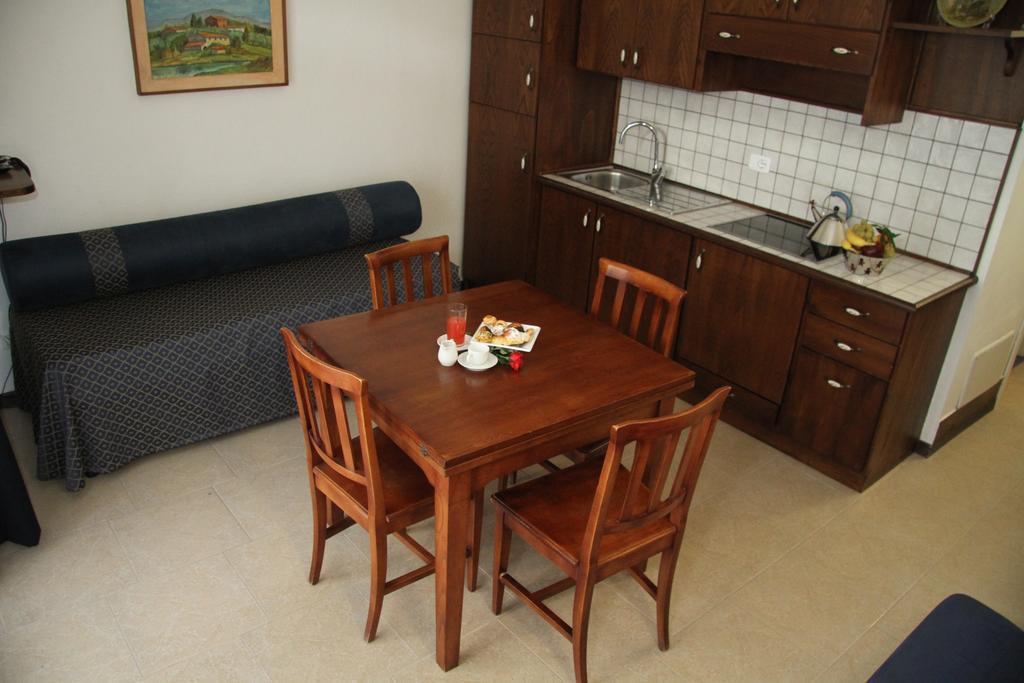 Residence I Due Pini Marina di Grosseto Rum bild