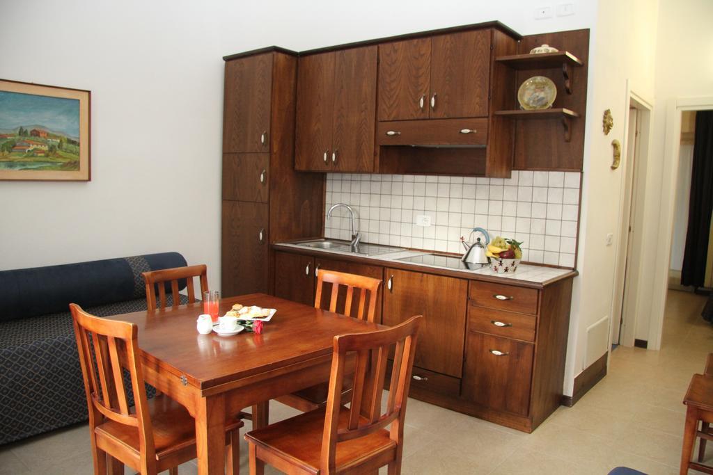 Residence I Due Pini Marina di Grosseto Rum bild