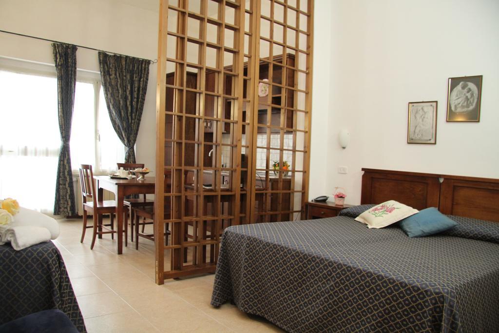 Residence I Due Pini Marina di Grosseto Exteriör bild
